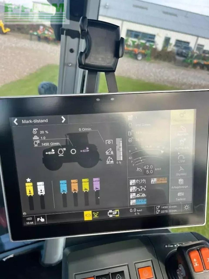 Tractor CLAAS arion 660 cmatic