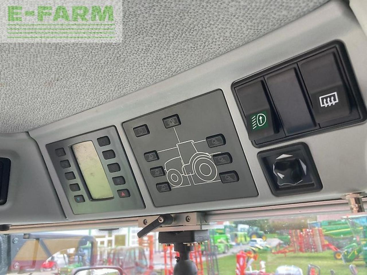 Tractor CLAAS arion 660 cmatic