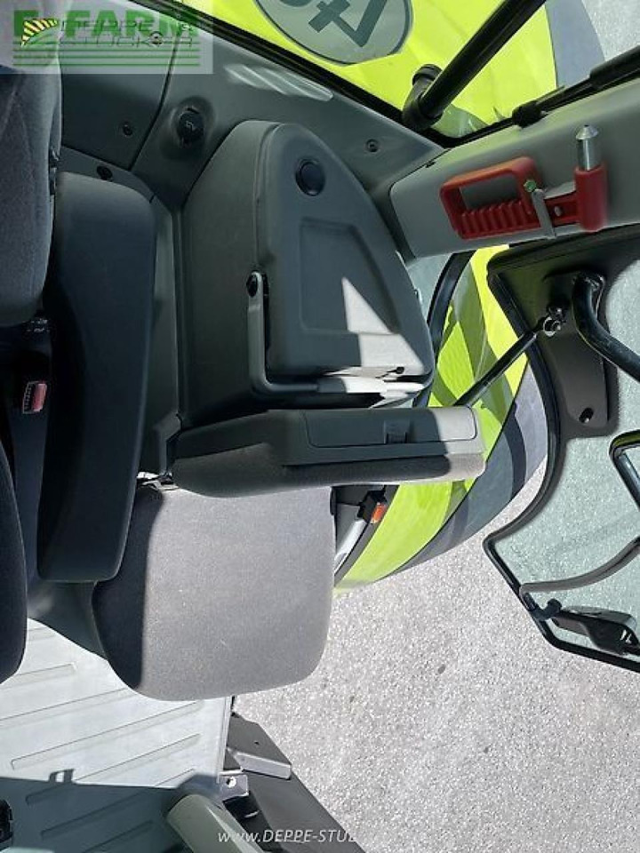 Tractor CLAAS arion 660 cmatic