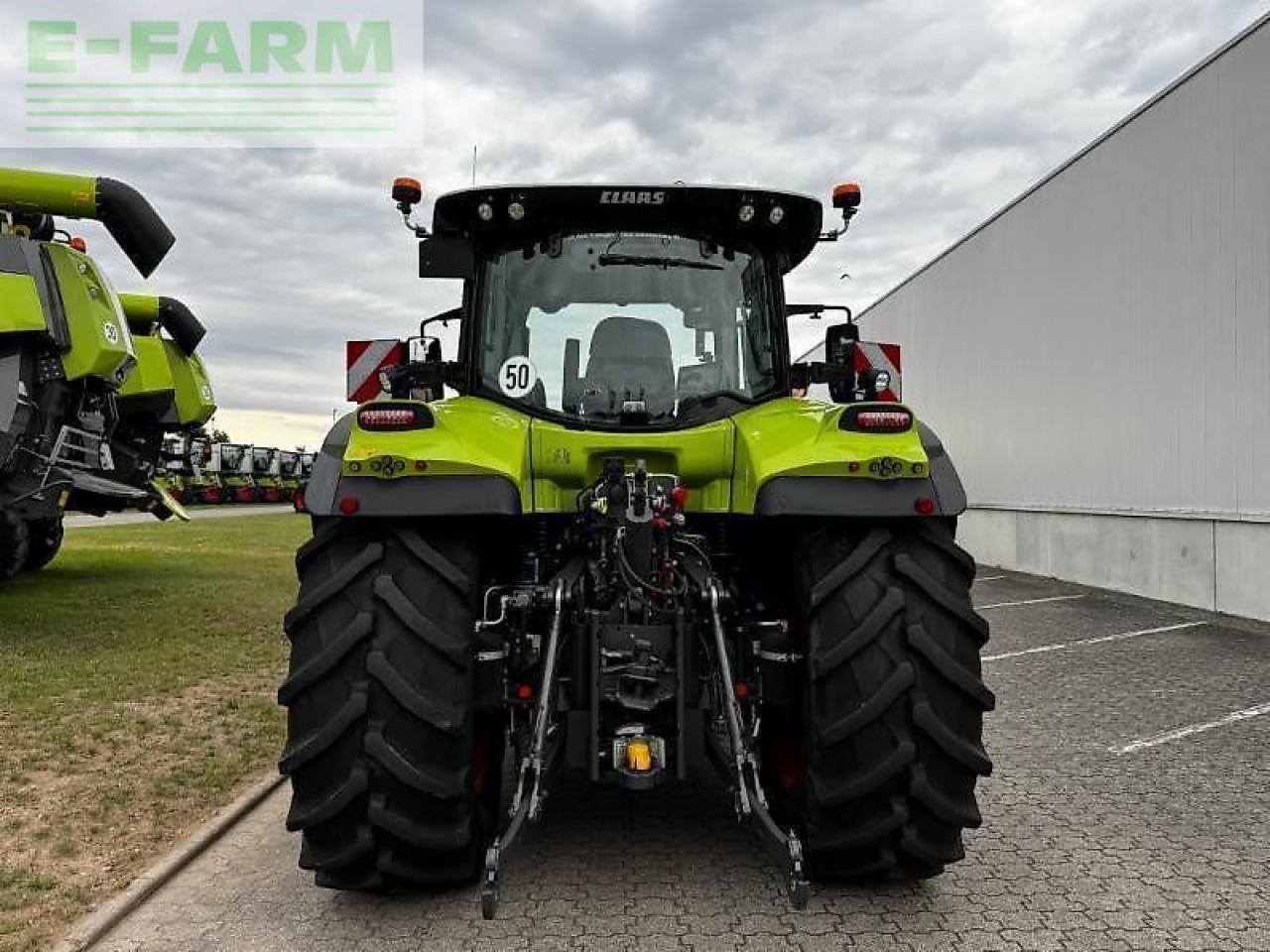 Tractor CLAAS arion 660 cmatic