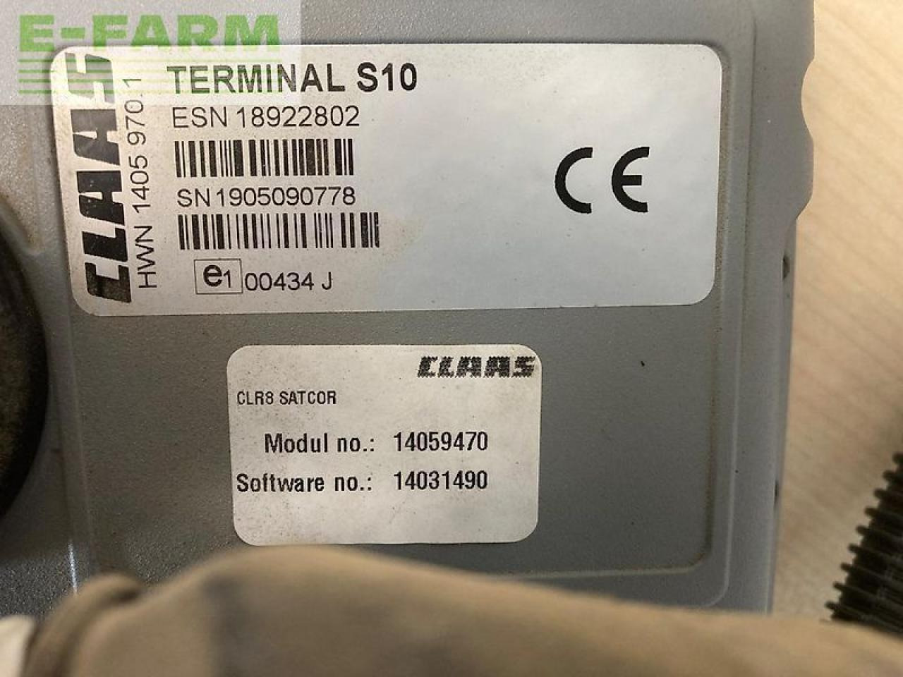 Tractor CLAAS arion 660 cmatic