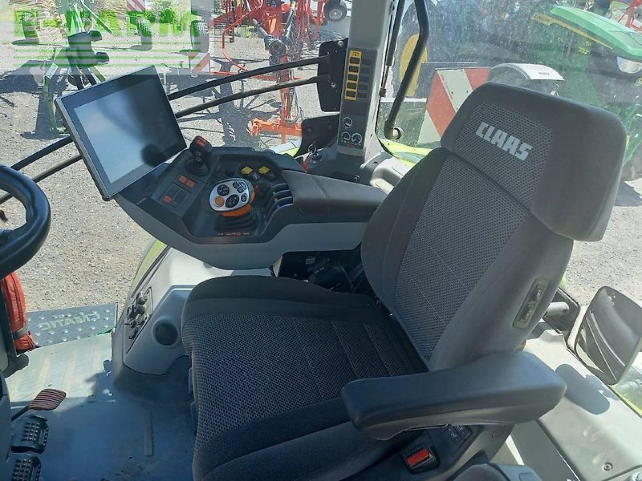 Tractor CLAAS arion 660 cmatic