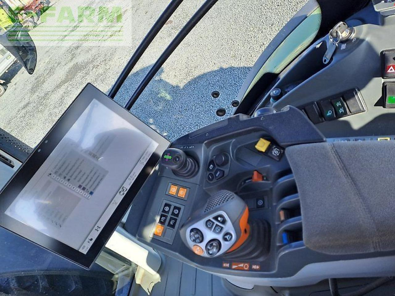 Tractor CLAAS arion 660 cmatic
