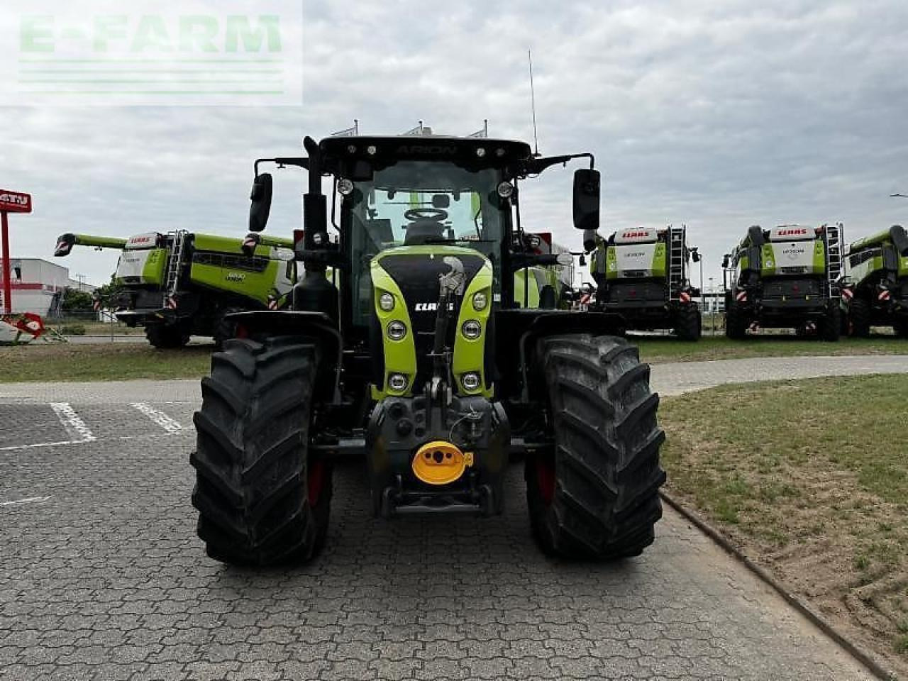 Tractor CLAAS arion 660 cmatic