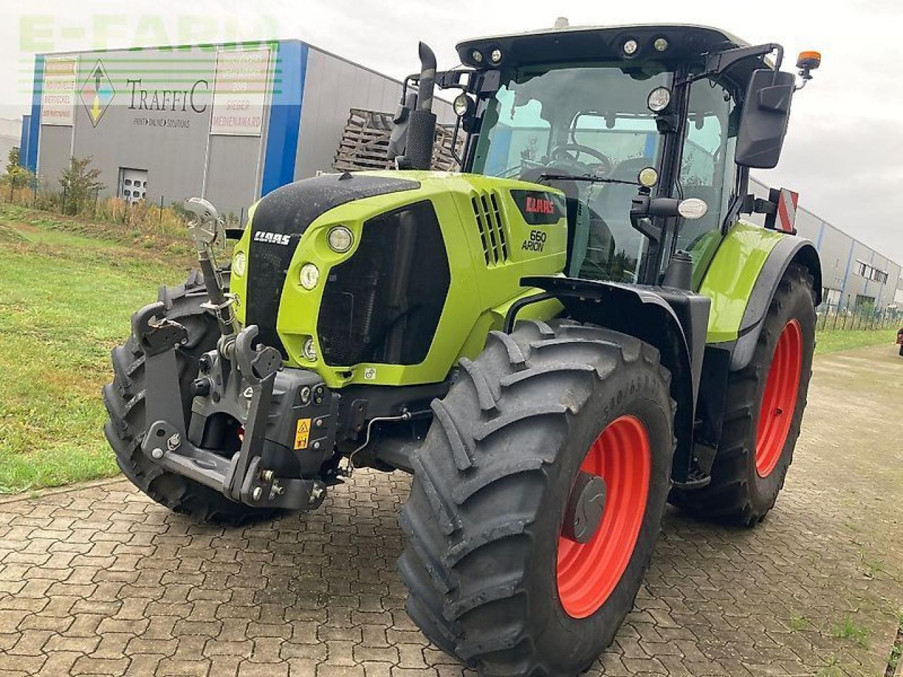 Tractor CLAAS arion 660 cmatic