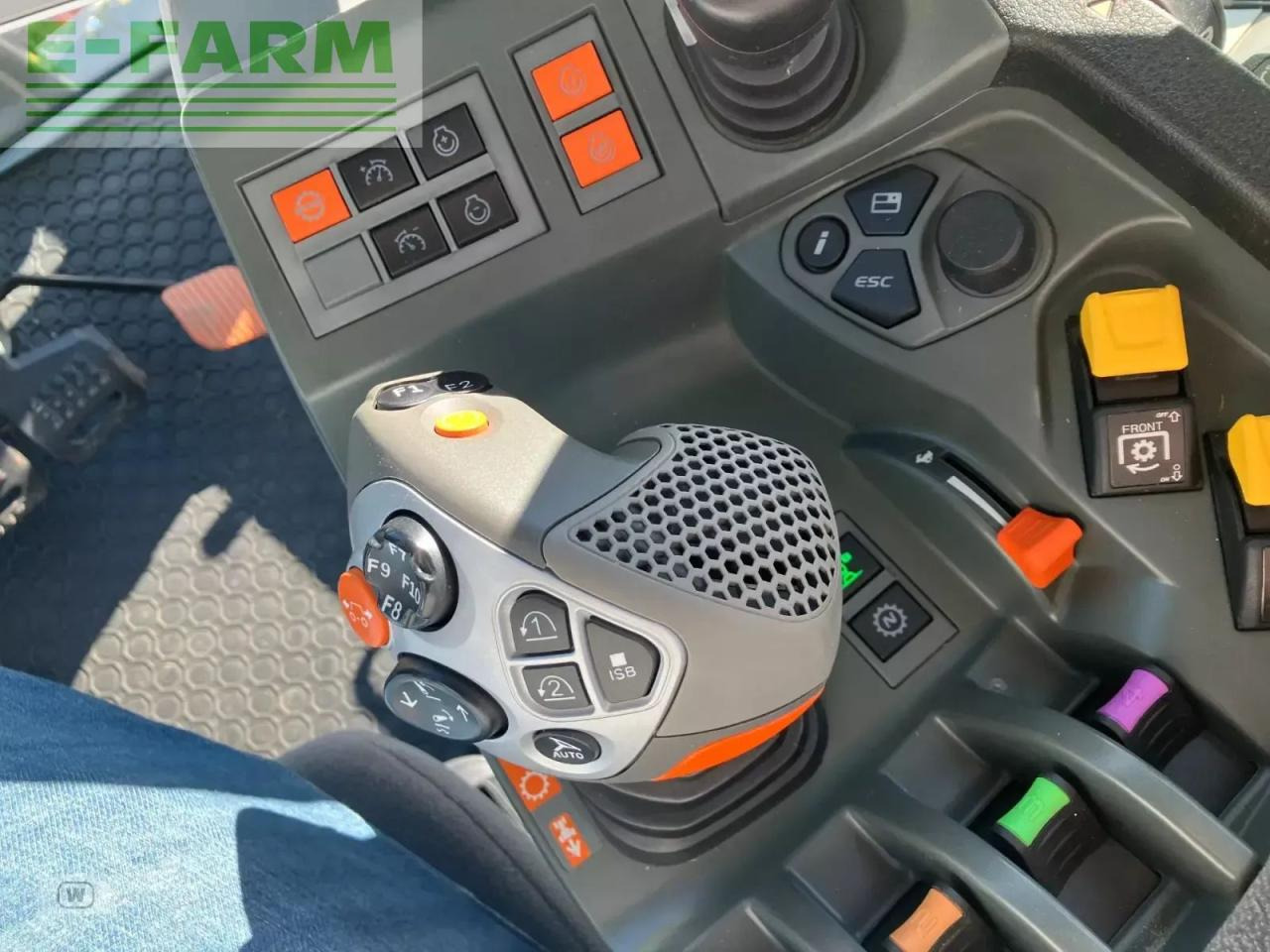 Tractor CLAAS arion 660 cmatic cebis CMATIC CEBIS