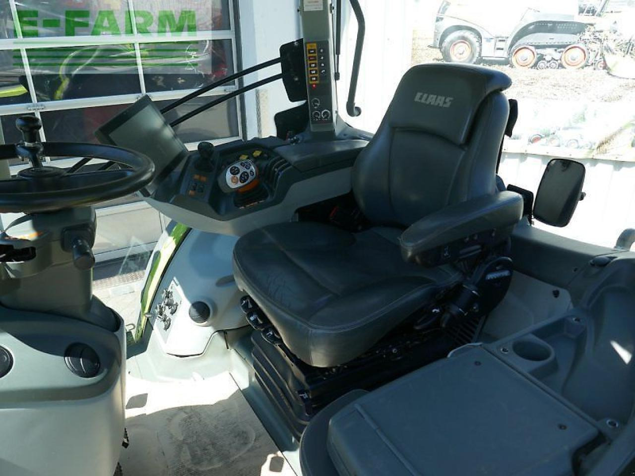Tractor CLAAS arion 660 cmatic cebis CMATIC CEBIS
