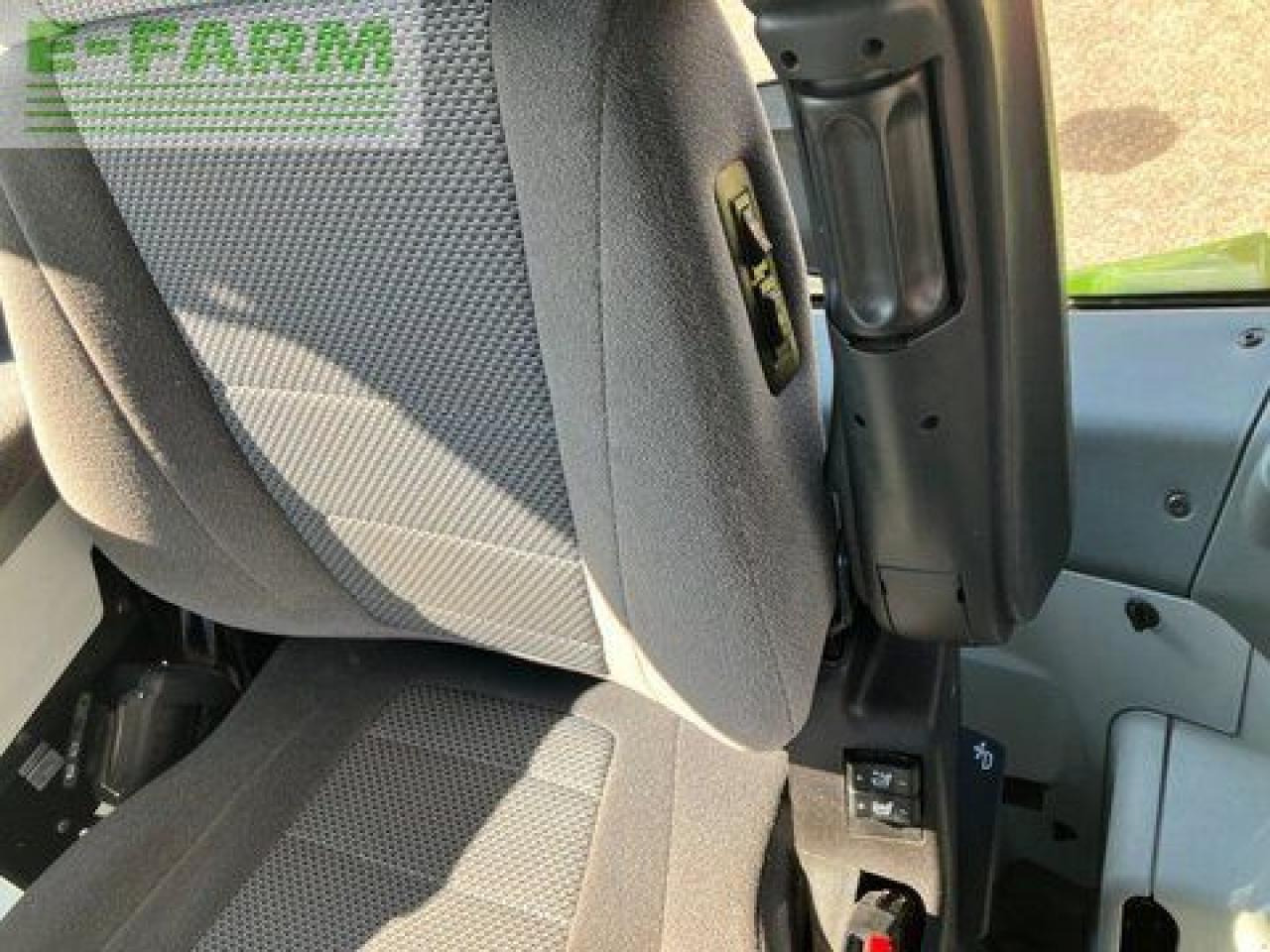 Tractor CLAAS arion 660 cmatic cebis CMATIC CEBIS