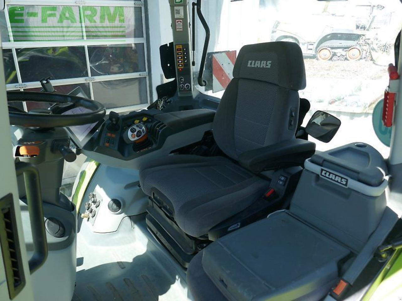 Tractor CLAAS arion 660 cmatic cebis CMATIC CEBIS