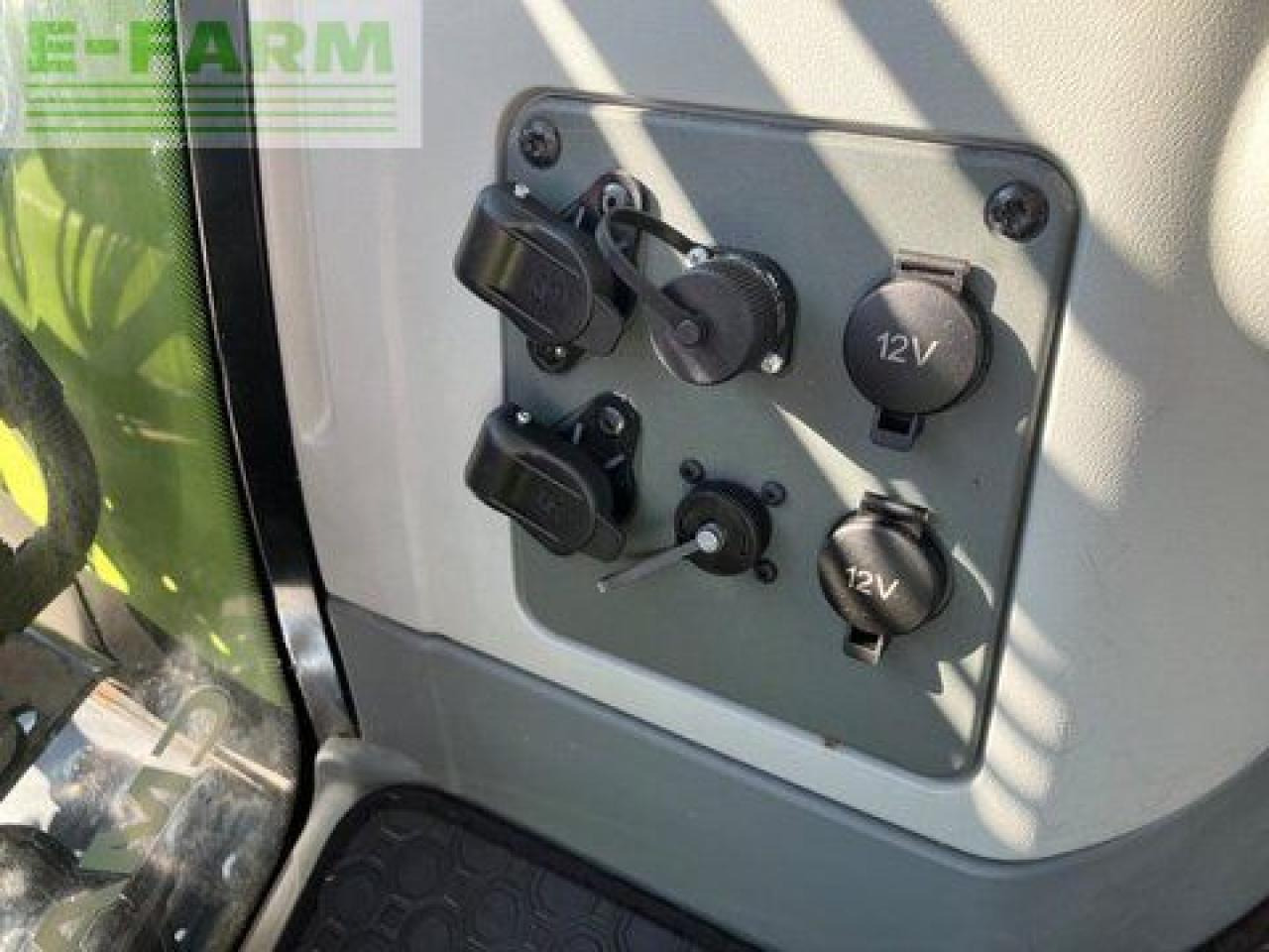 Tractor CLAAS arion 660 cmatic cebis CMATIC CEBIS