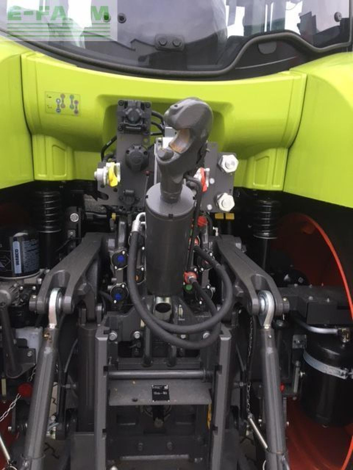 Tractor CLAAS arion 660 cmatic cebis CMATIC CEBIS