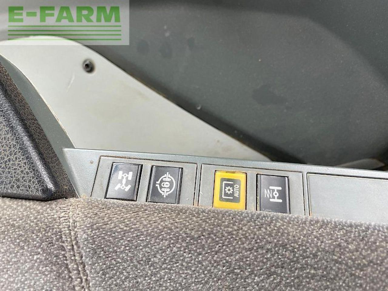 Tractor CLAAS arion 660 cmatic cebis preisreduziert CMATIC CEBIS