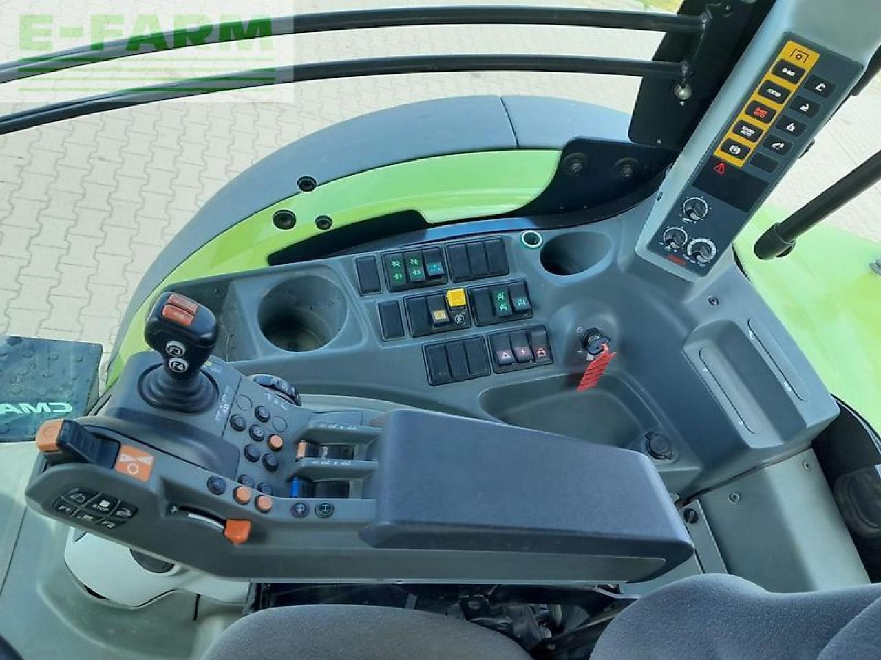 Tractor CLAAS arion 660 cmatic cis CMATIC CIS