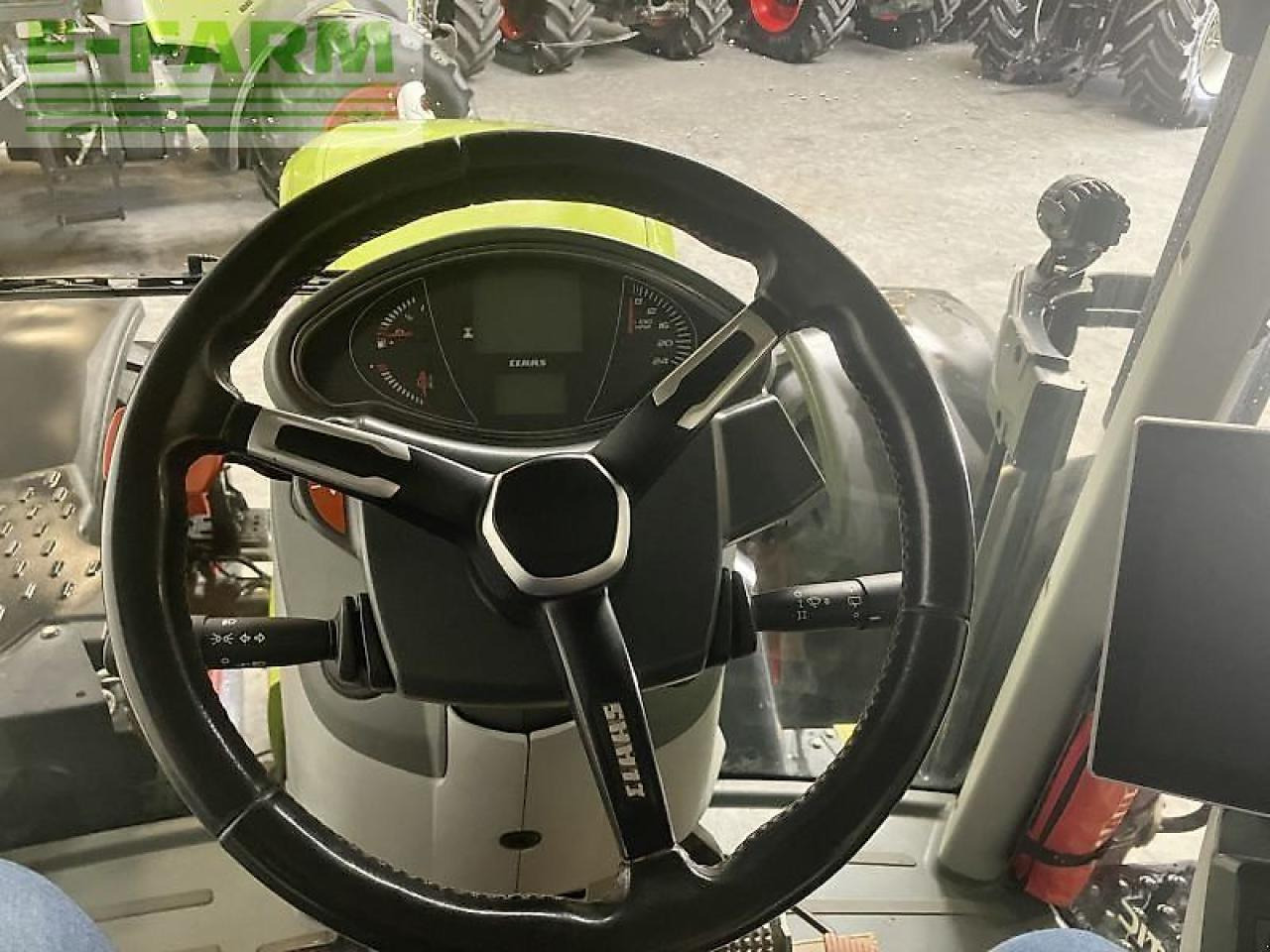 Tractor CLAAS arion 660 cmatic - st v first