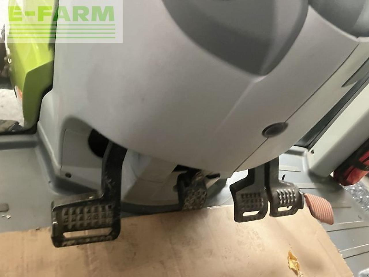 Tractor CLAAS arion 660 cmatic - st v first