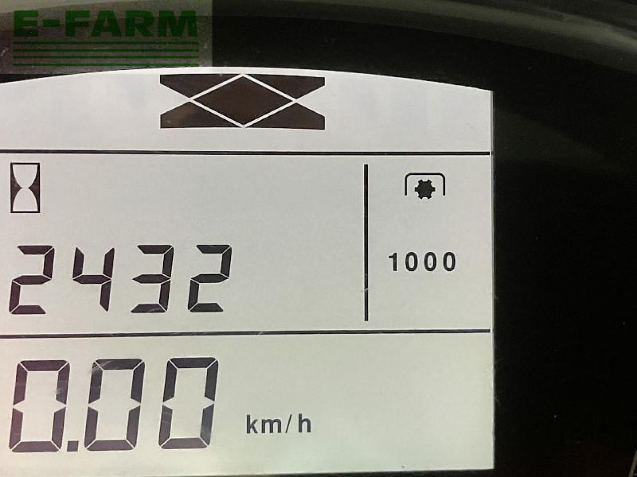 Tractor CLAAS arion 660 cmatic - st v first