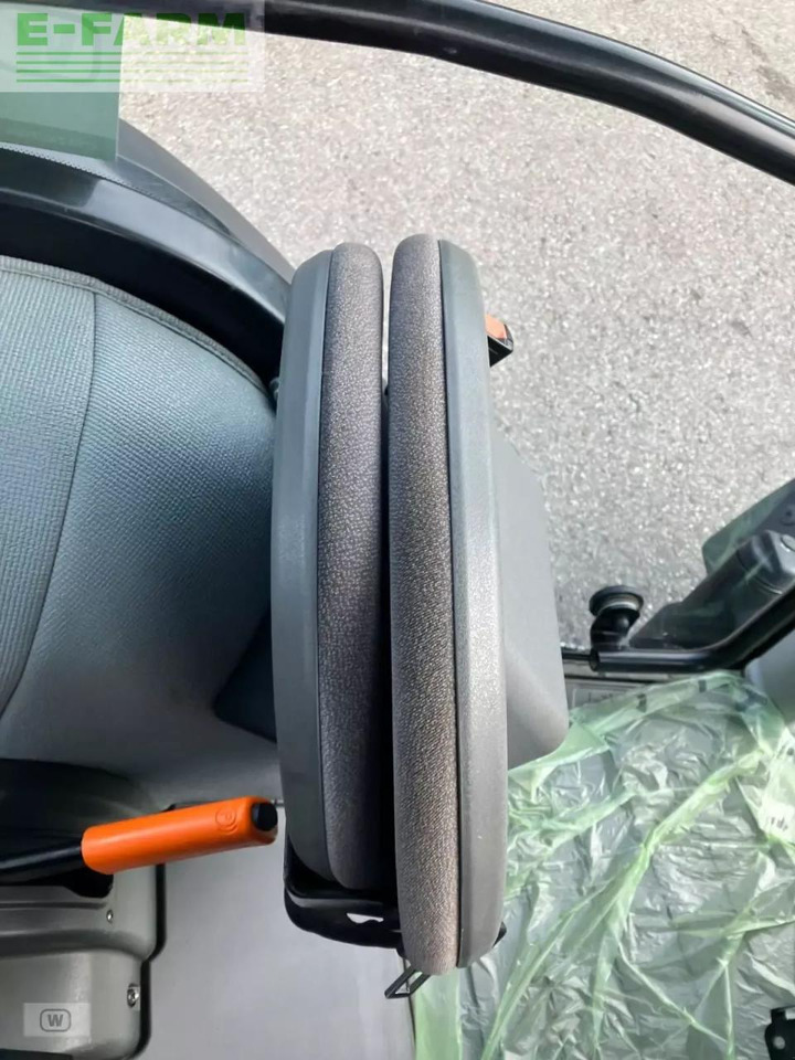 Tractor CLAAS atos 220