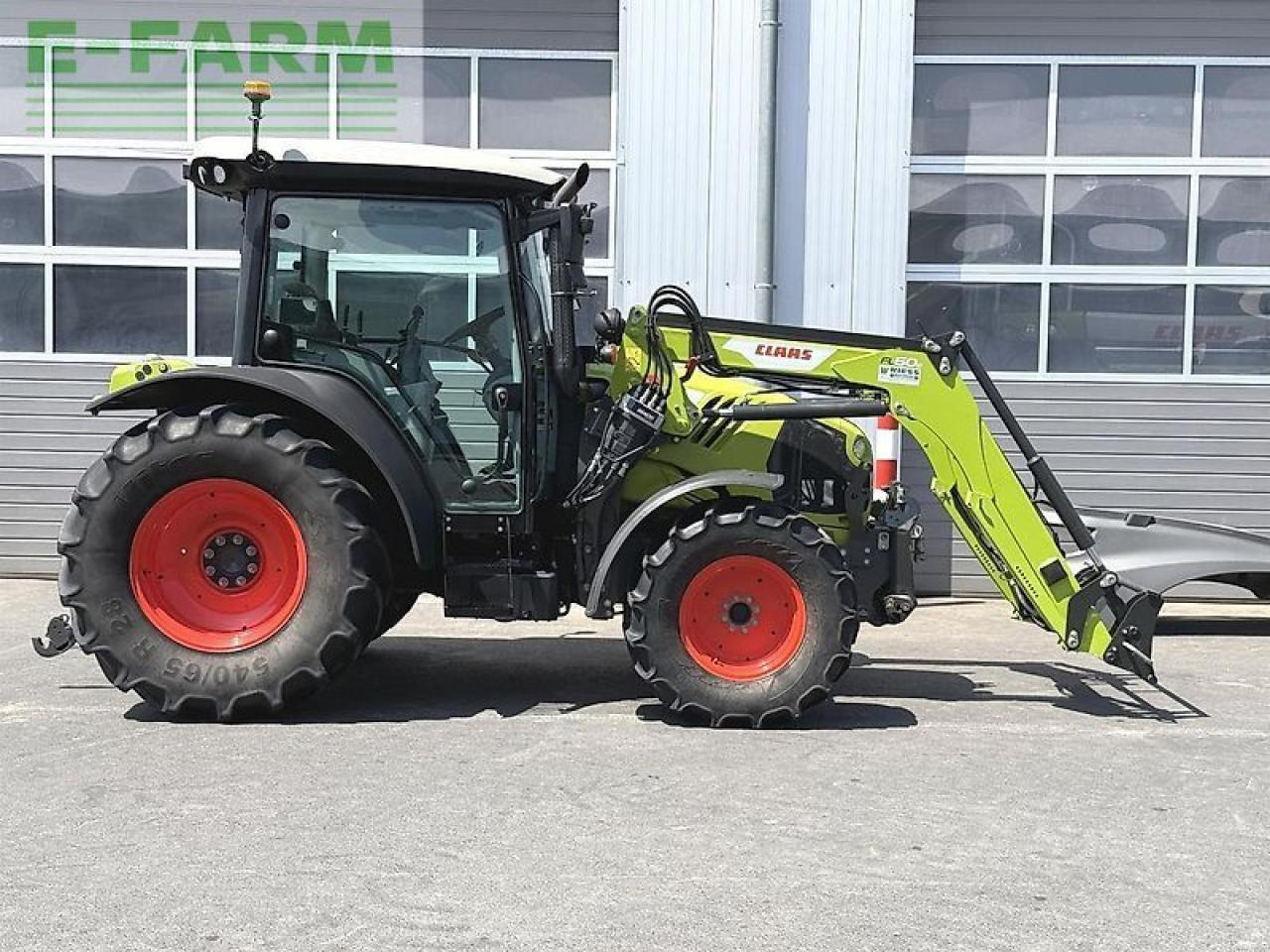 Tractor CLAAS atos 220 c + fl 60e sauter fhz