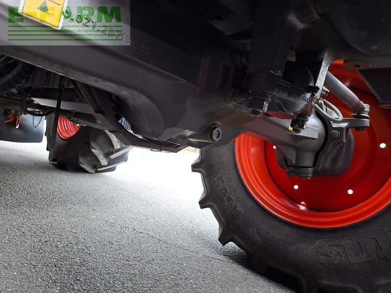 Tractor CLAAS atos 330 mit schneeschild/streuer