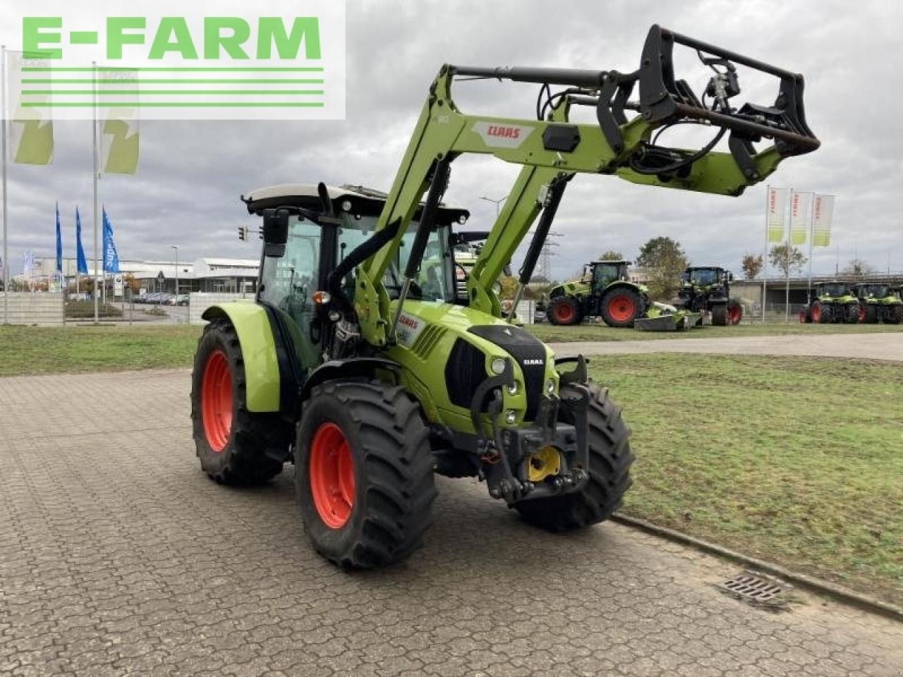 Tractor CLAAS atos 330 stage