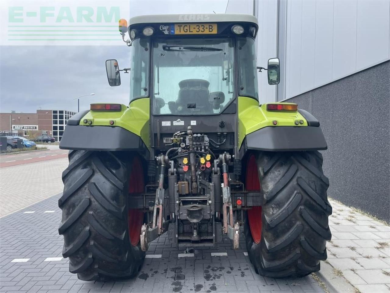 Tractor CLAAS atz 567