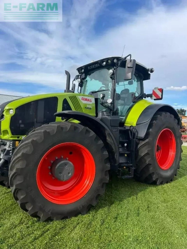 Tractor CLAAS axio 930