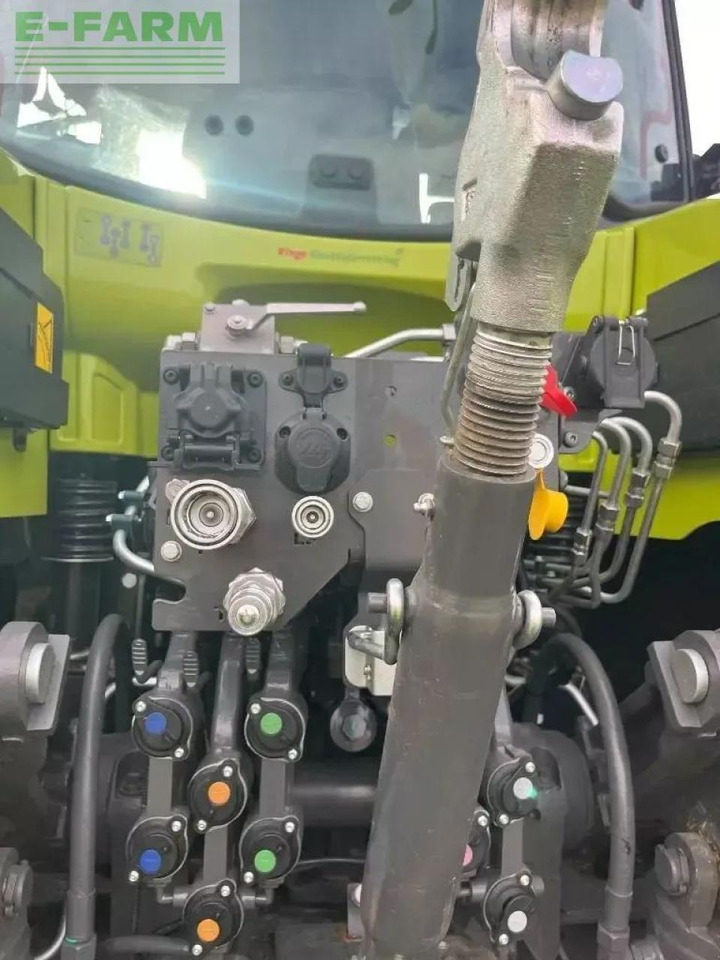 Tractor CLAAS axio 930