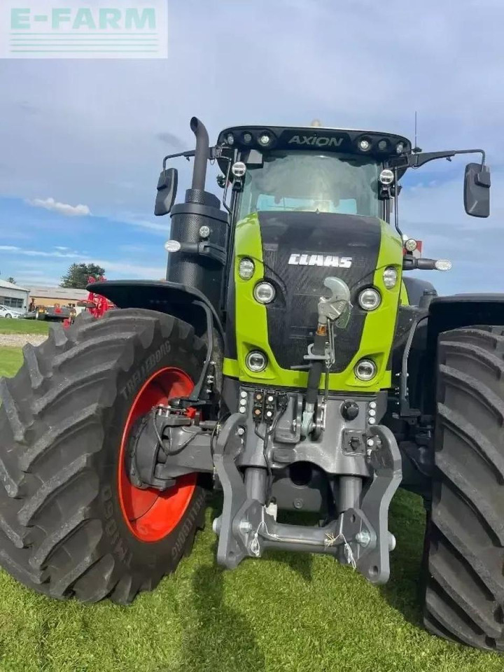 Tractor CLAAS axio 930