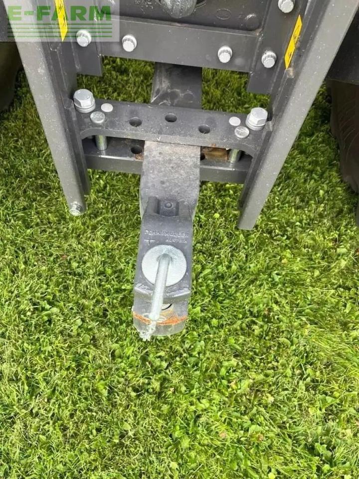 Tractor CLAAS axio 960