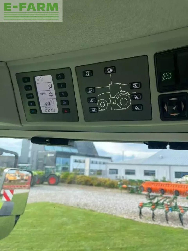 Tractor CLAAS axio 960