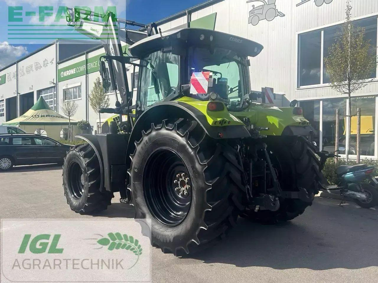 Tractor CLAAS axion 610