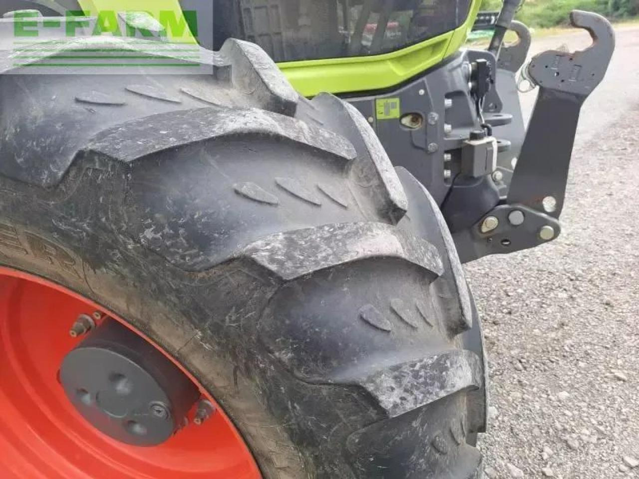 Tractor CLAAS axion 800