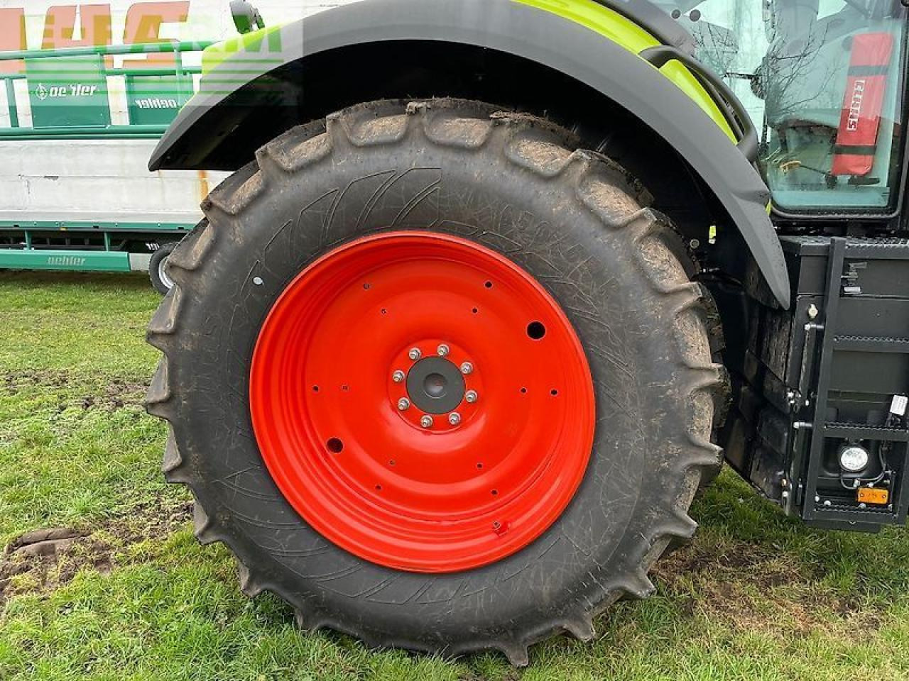Tractor CLAAS axion 800