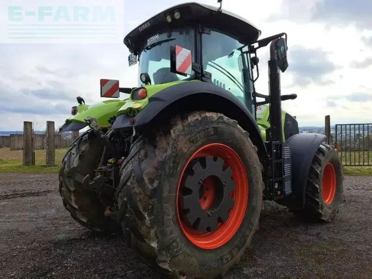 Tractor CLAAS axion 800