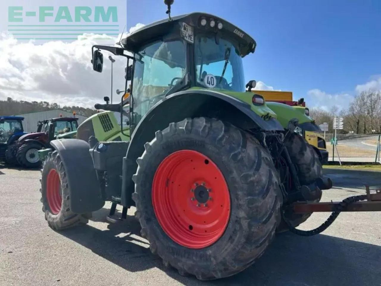 Tractor CLAAS axion 800