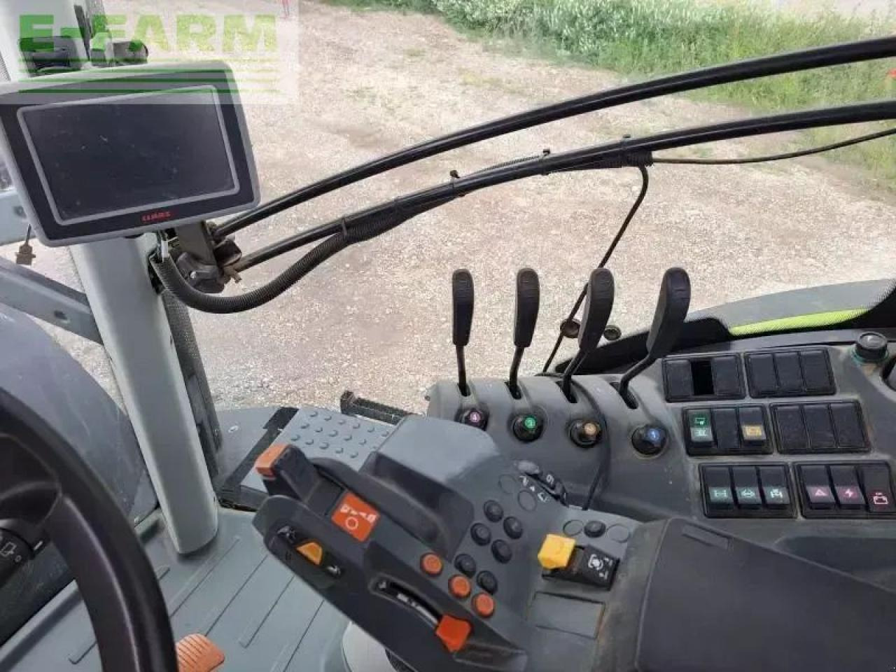 Tractor CLAAS axion 800