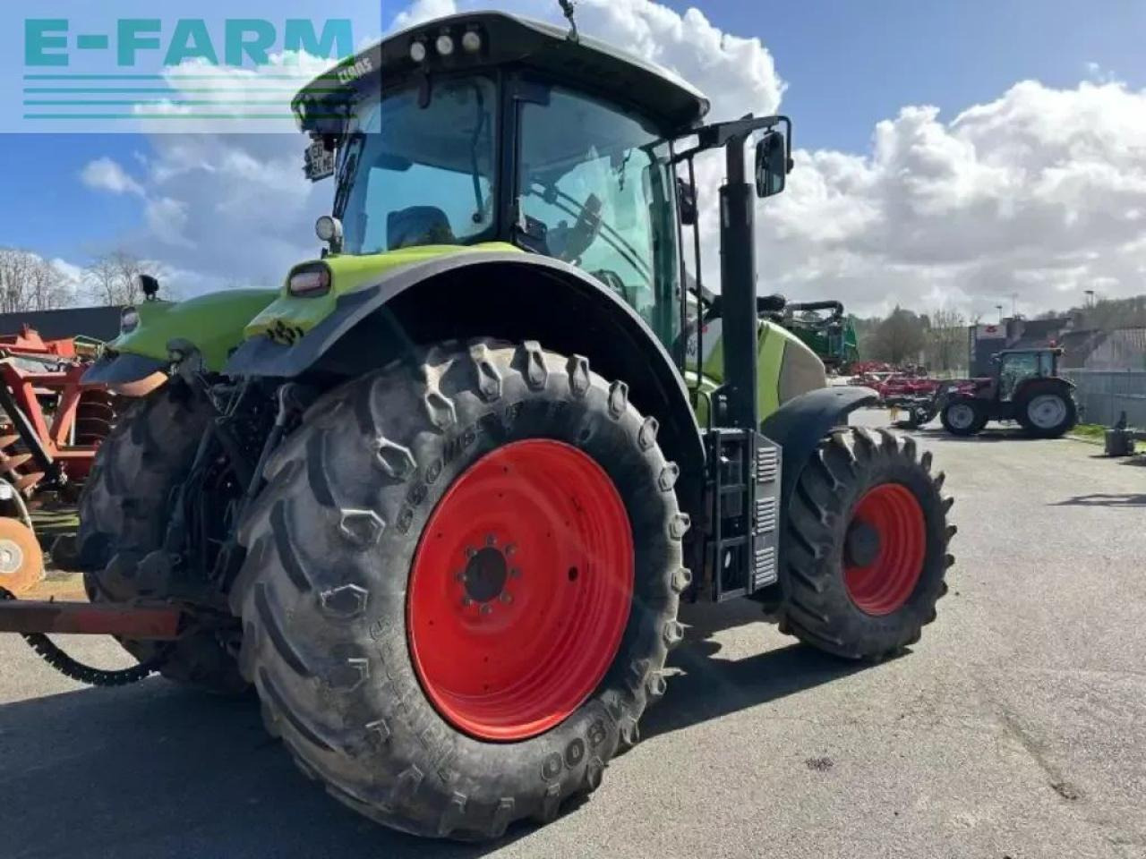 Tractor CLAAS axion 800