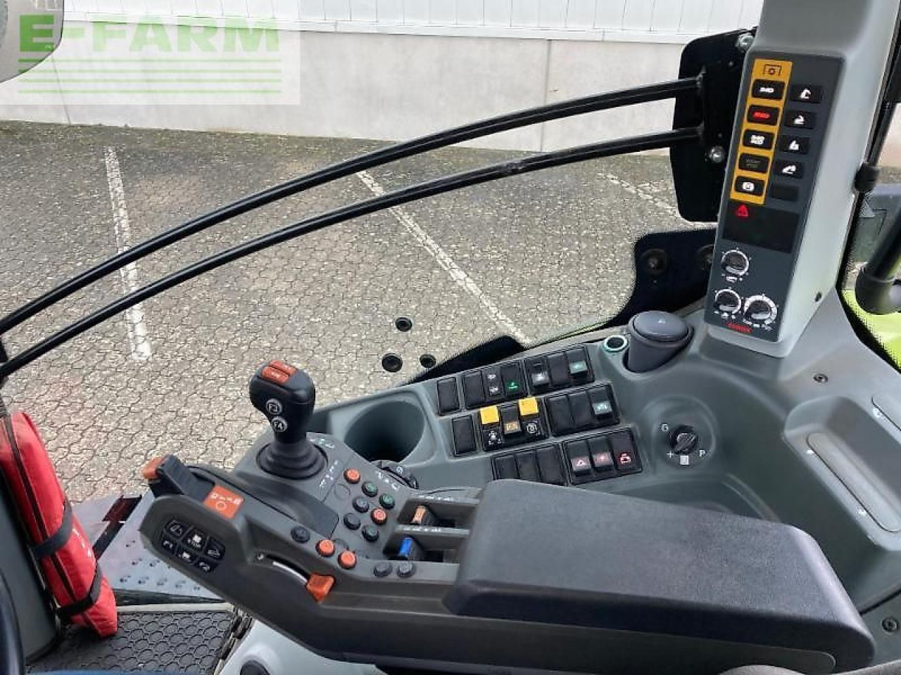 Tractor CLAAS axion 800 cis+