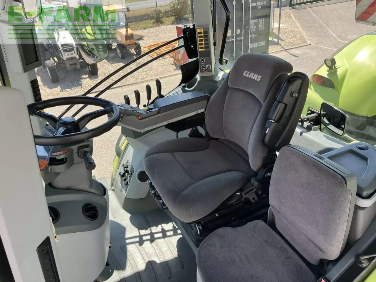 Tractor CLAAS axion 800 cis