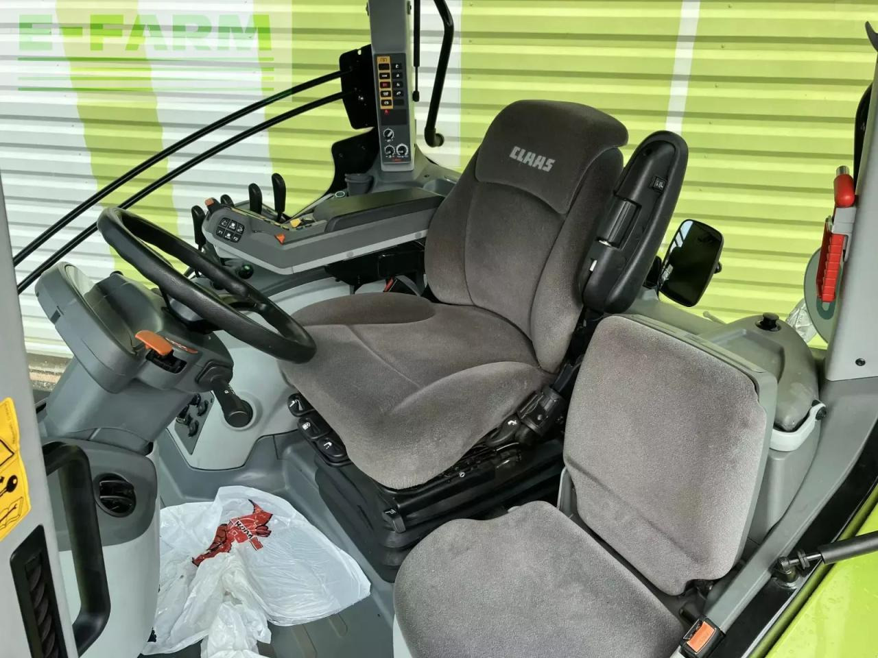 Tractor CLAAS axion 800 cis hexashift HEXASHIFT CIS