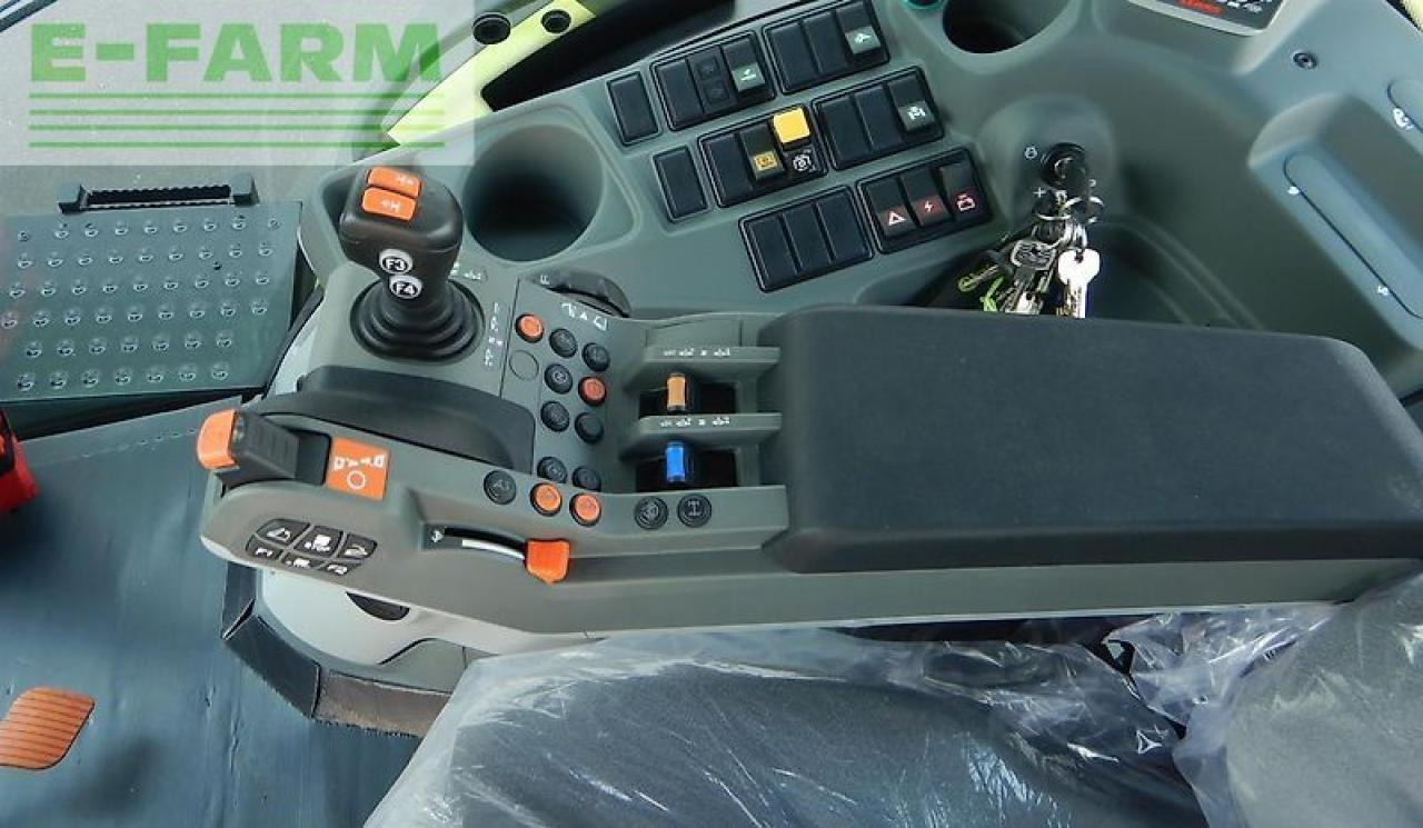 Tractor CLAAS axion 800 cis+ hexashift HEXASHIFT CIS+