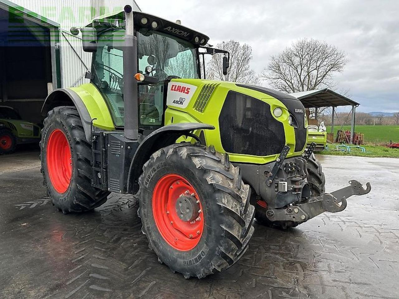 Tractor CLAAS axion 810