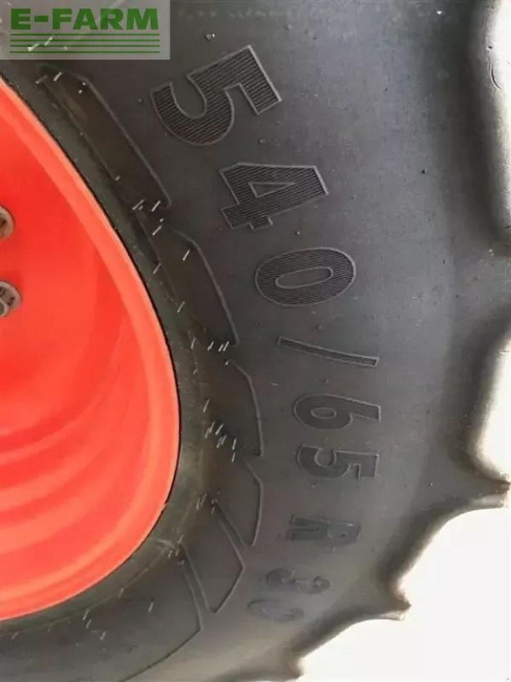 Tractor CLAAS axion 810