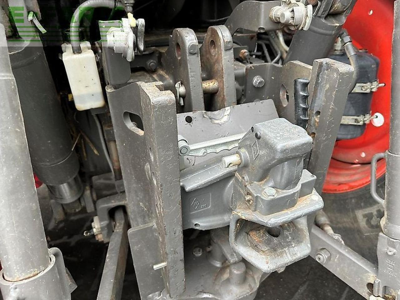 Tractor CLAAS axion 810