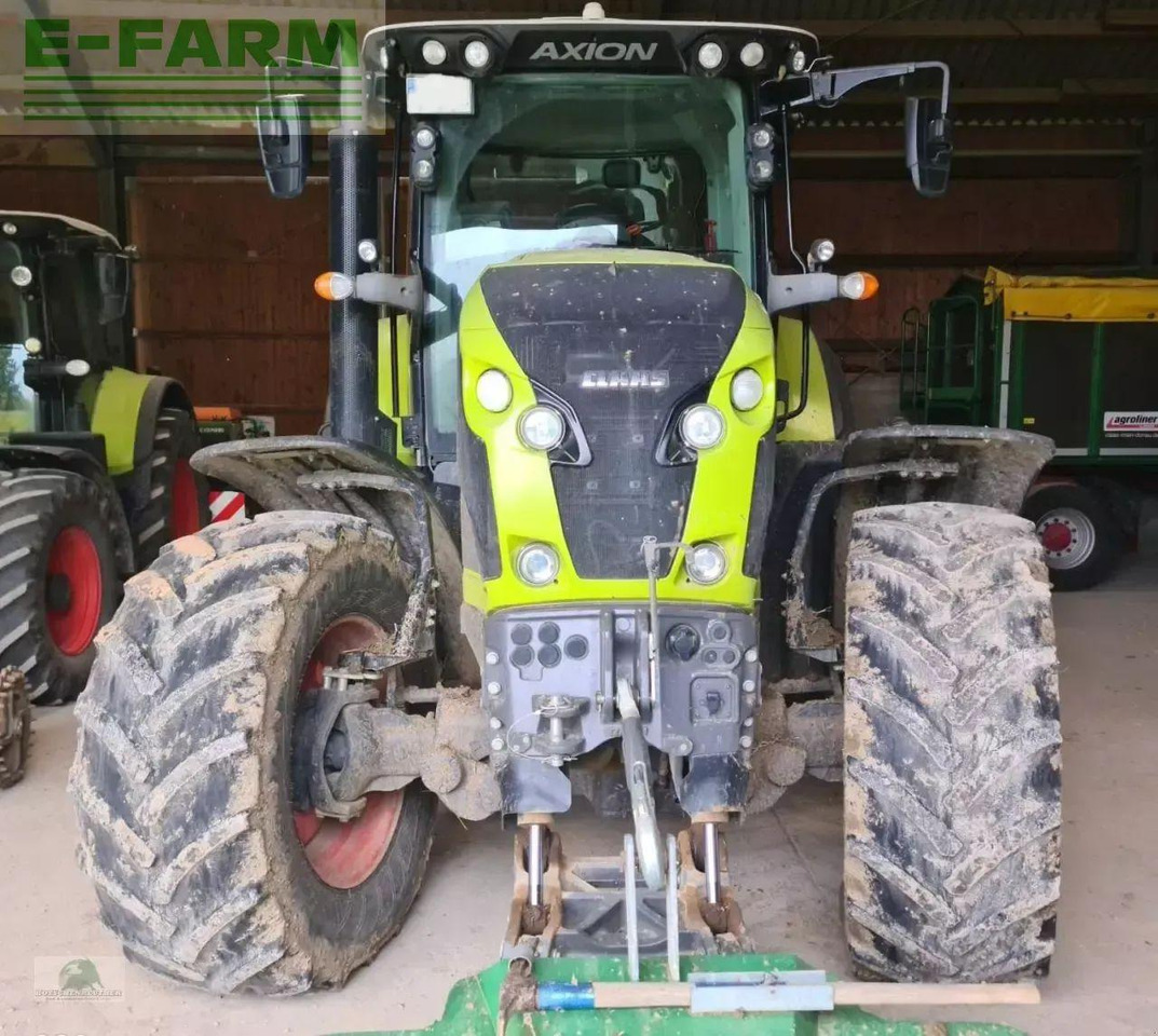 Tractor CLAAS axion 810