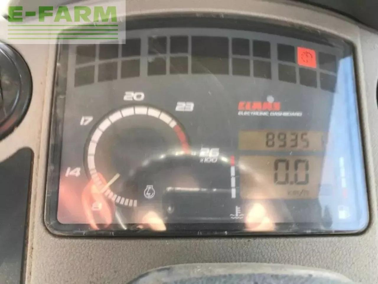 Tractor CLAAS axion 810