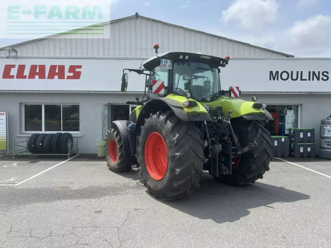 Tractor CLAAS axion 810