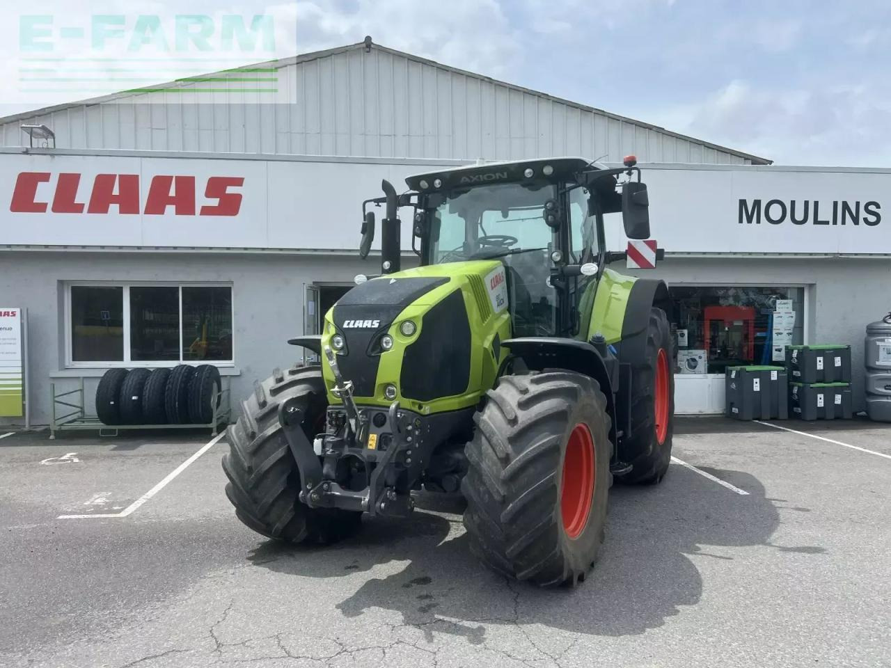 Tractor CLAAS axion 810