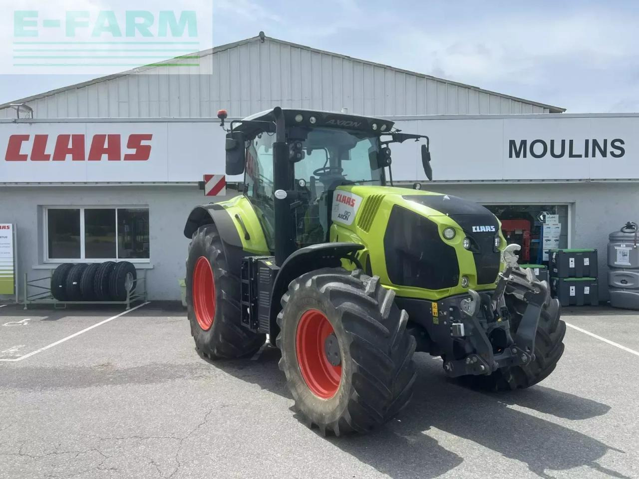 Tractor CLAAS axion 810