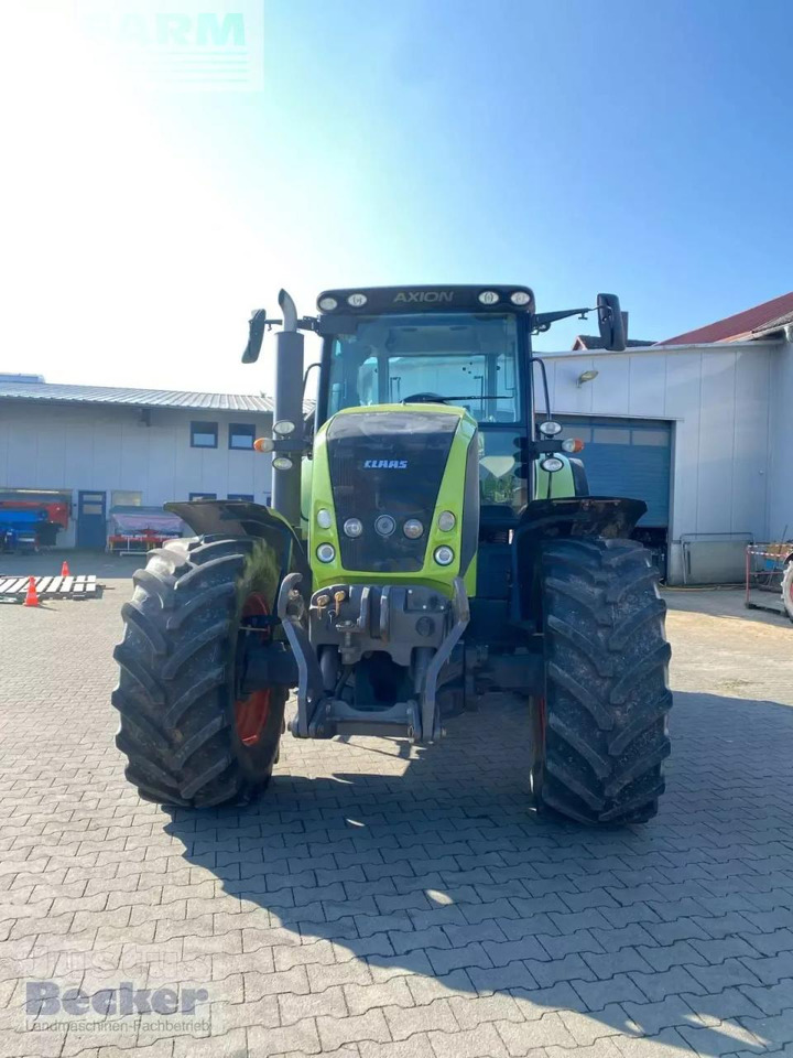 Tractor CLAAS axion 810